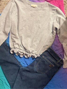 Michael Kors Collection Light Gray Ruffle-Hem Long Sleeve Top